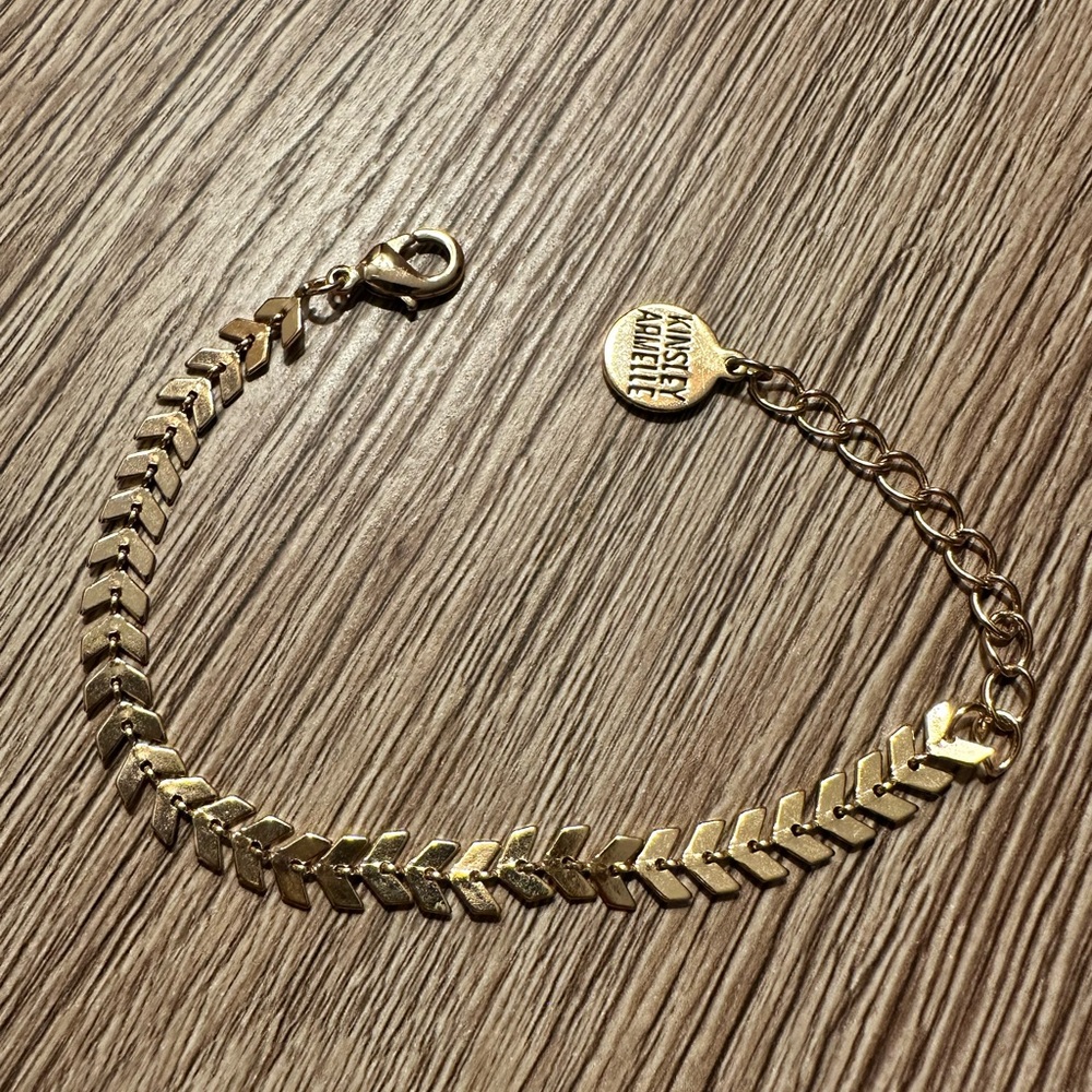 Kinsley Armelle Bracelet - Picture 2 of 5